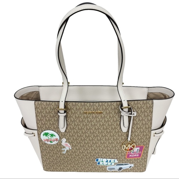 Michael Kors Gilly Large Drawstring Zip Tote Light Cream MK Signature Miami - Picture 5 of 7